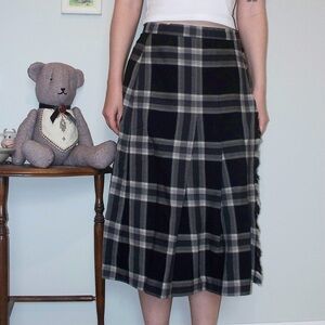 vintage white stag plaid skirt